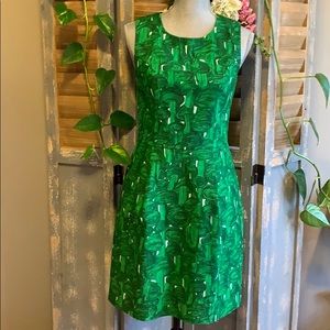 Prairie New York Vibrant Green fitted dress🦜